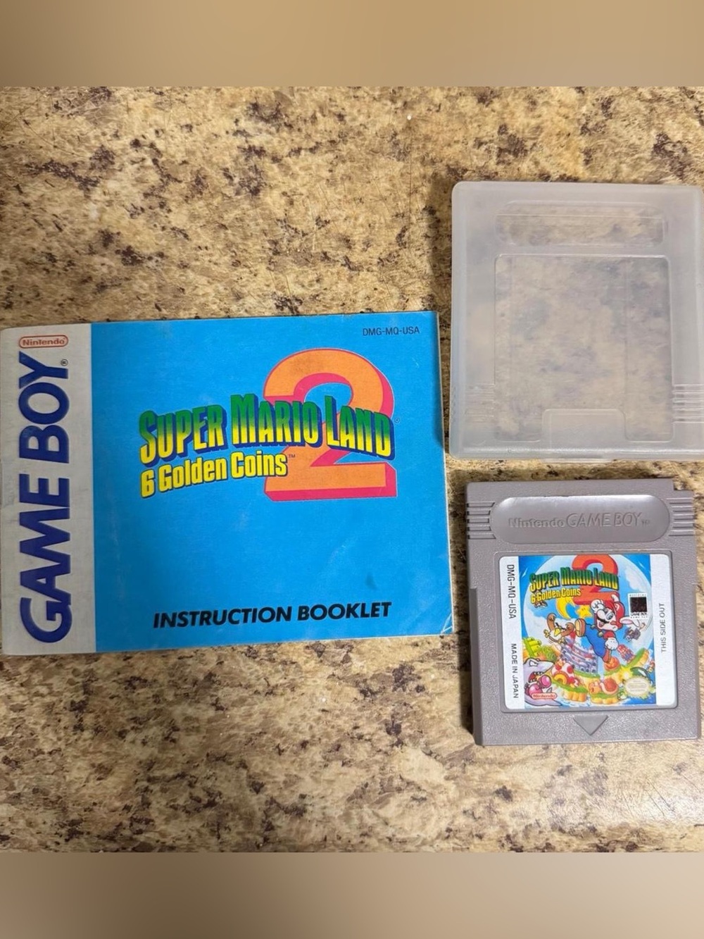 Super Mario Land 2: 6 Golden Coins Game Boy 1992 Cartridge, Manual, Plastic Case